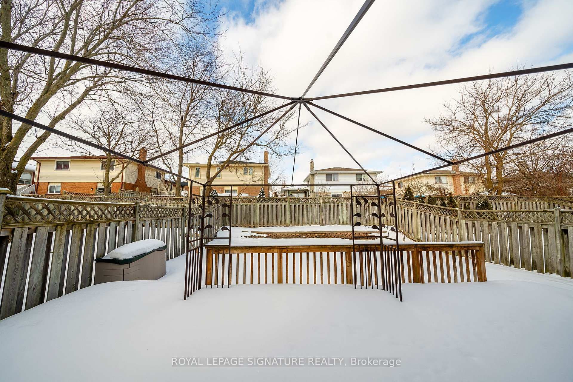 545 Drummerhill Crescent photo 26