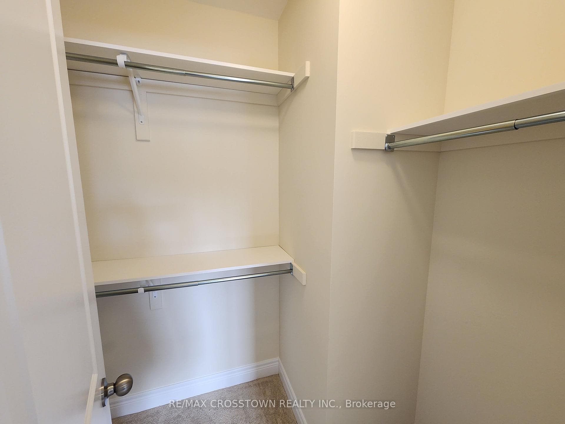 17 Nicole Park Place photo 14