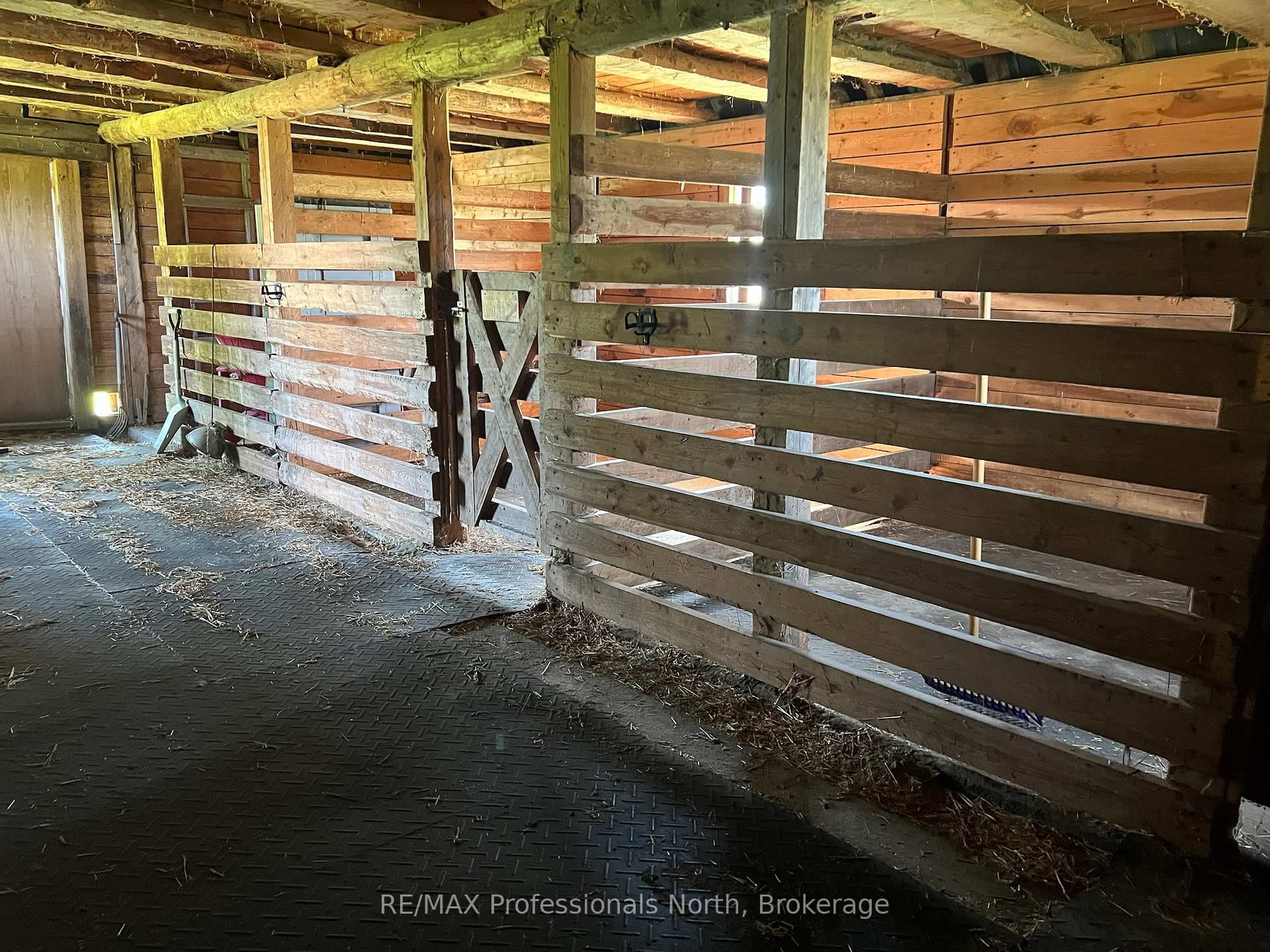 496 Pothier Road photo 16