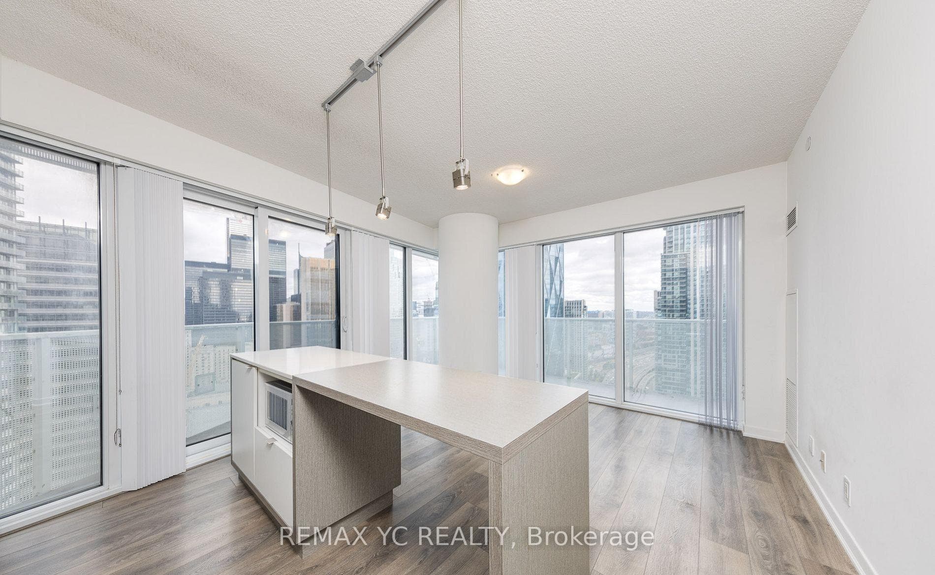 100 Harbour Street Unit 3504 photo 8