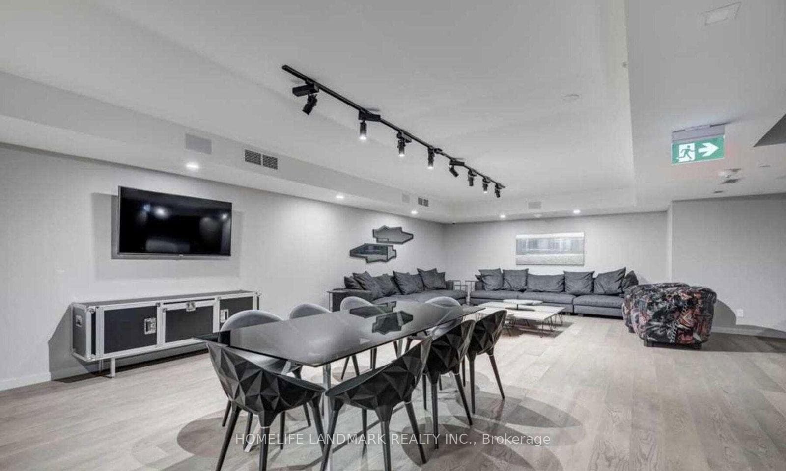 28 Wellesley Street Unit 1106 photo 19