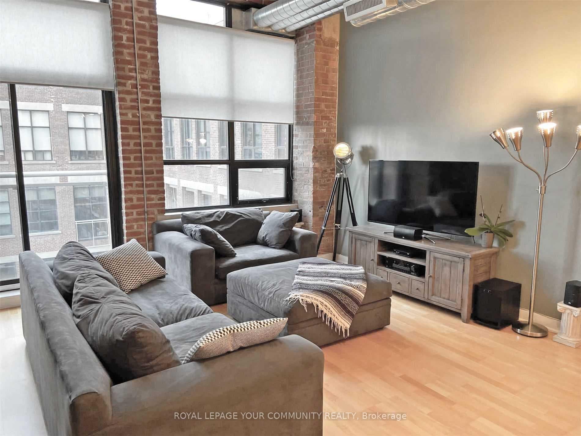 43 Hanna Avenue Unit 421 photo 5