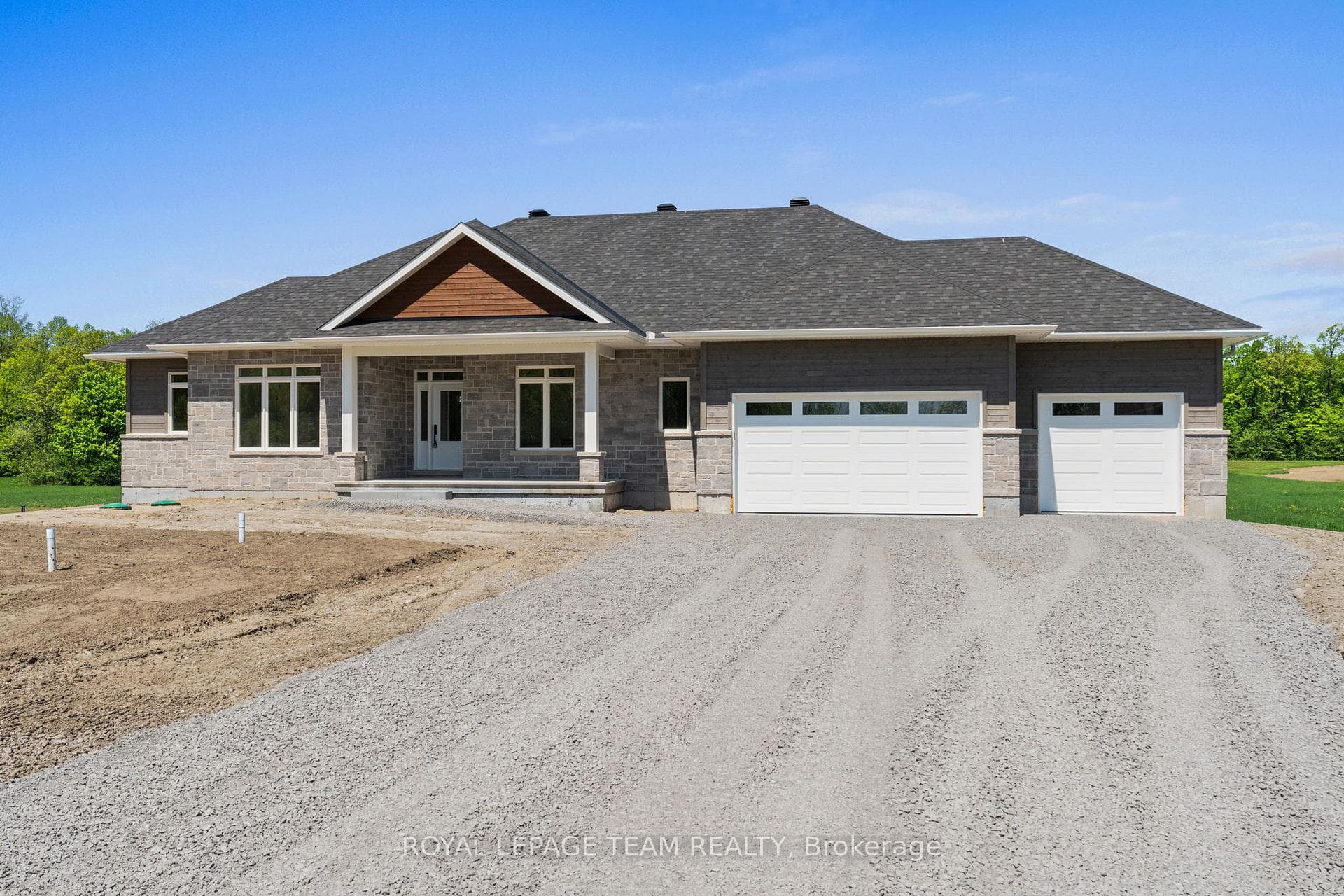 1166 JAMIESON Lane photo 2