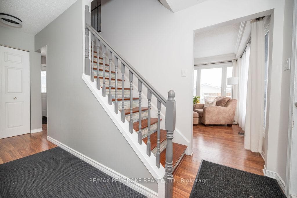 59 Selkirk Street photo 24