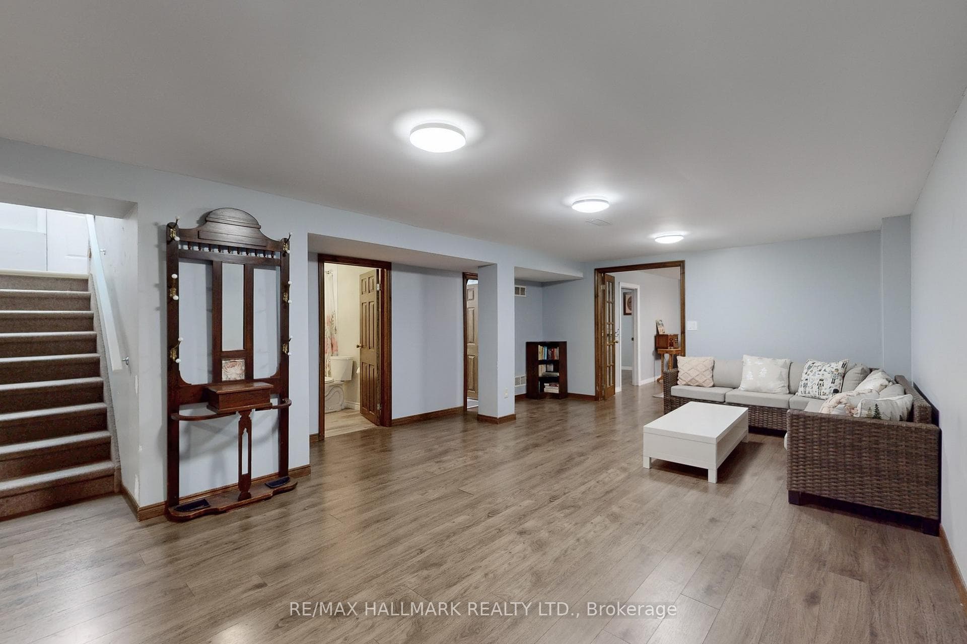 111 Kerr Boulevard photo 30