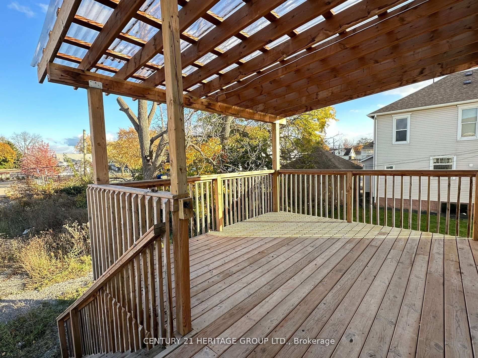 5002 Victoria Avenue photo 24