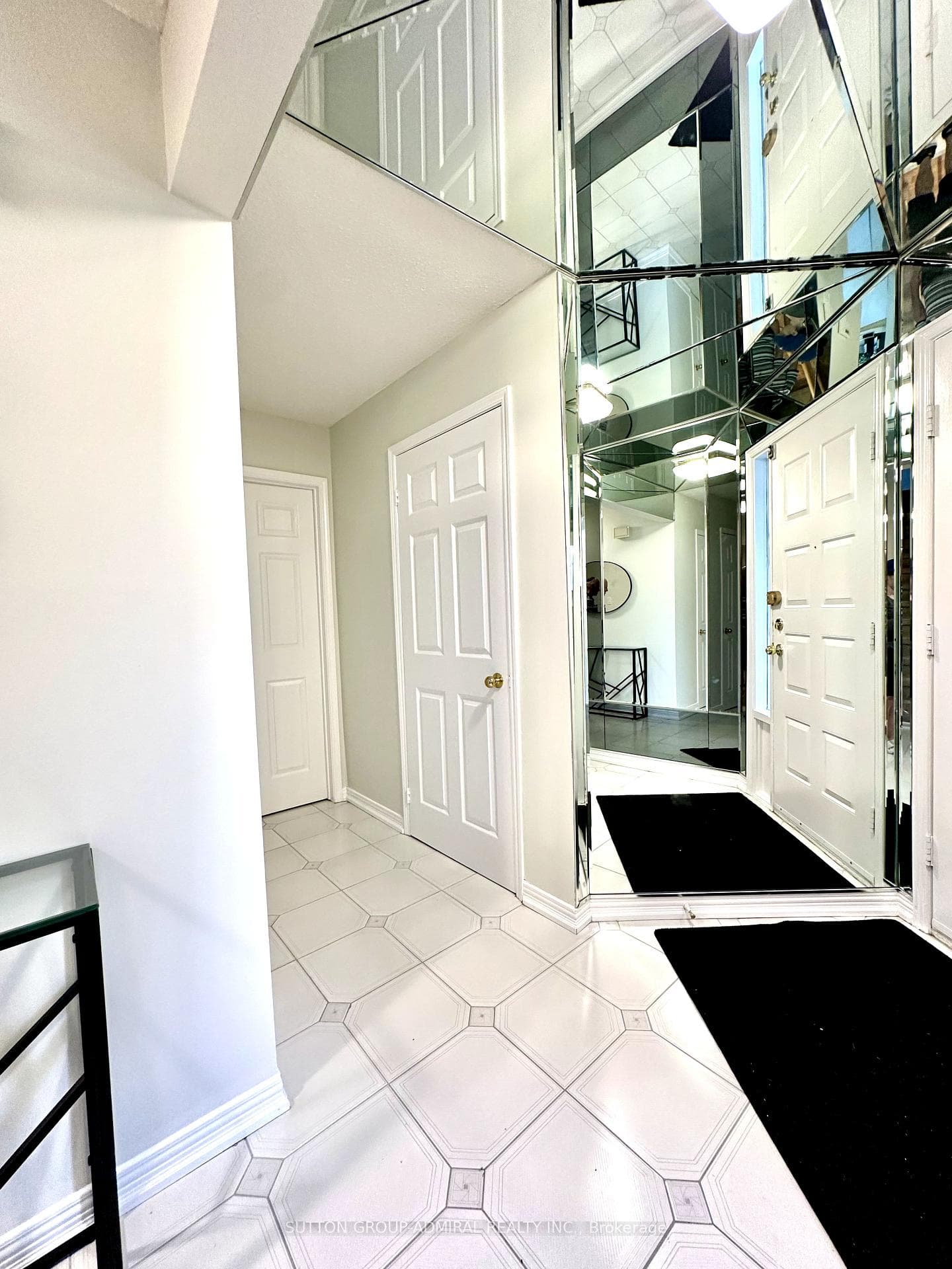 273 Spring Gate Boulevard photo 29