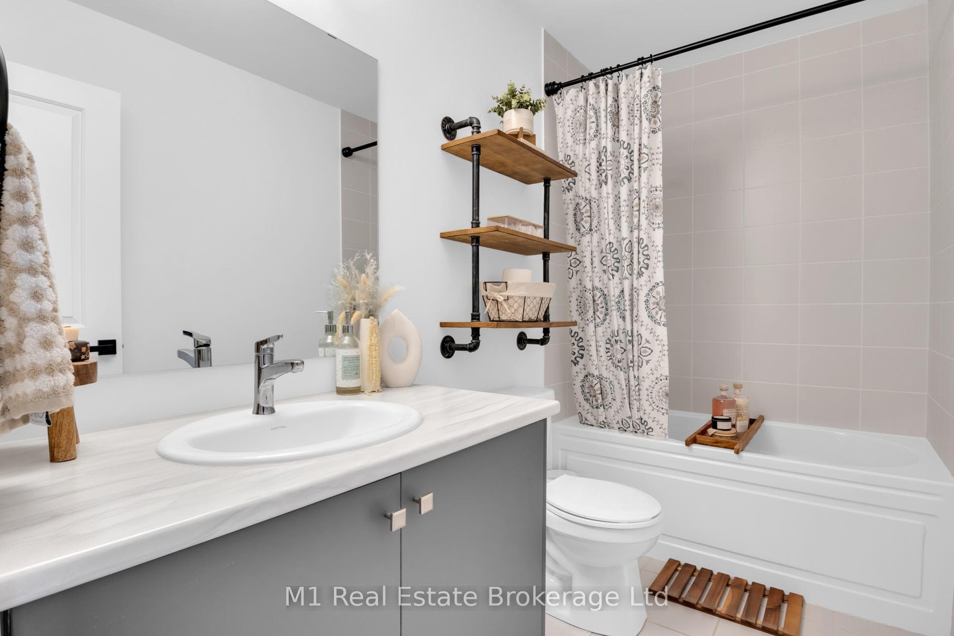 106 Edminston Drive photo 28