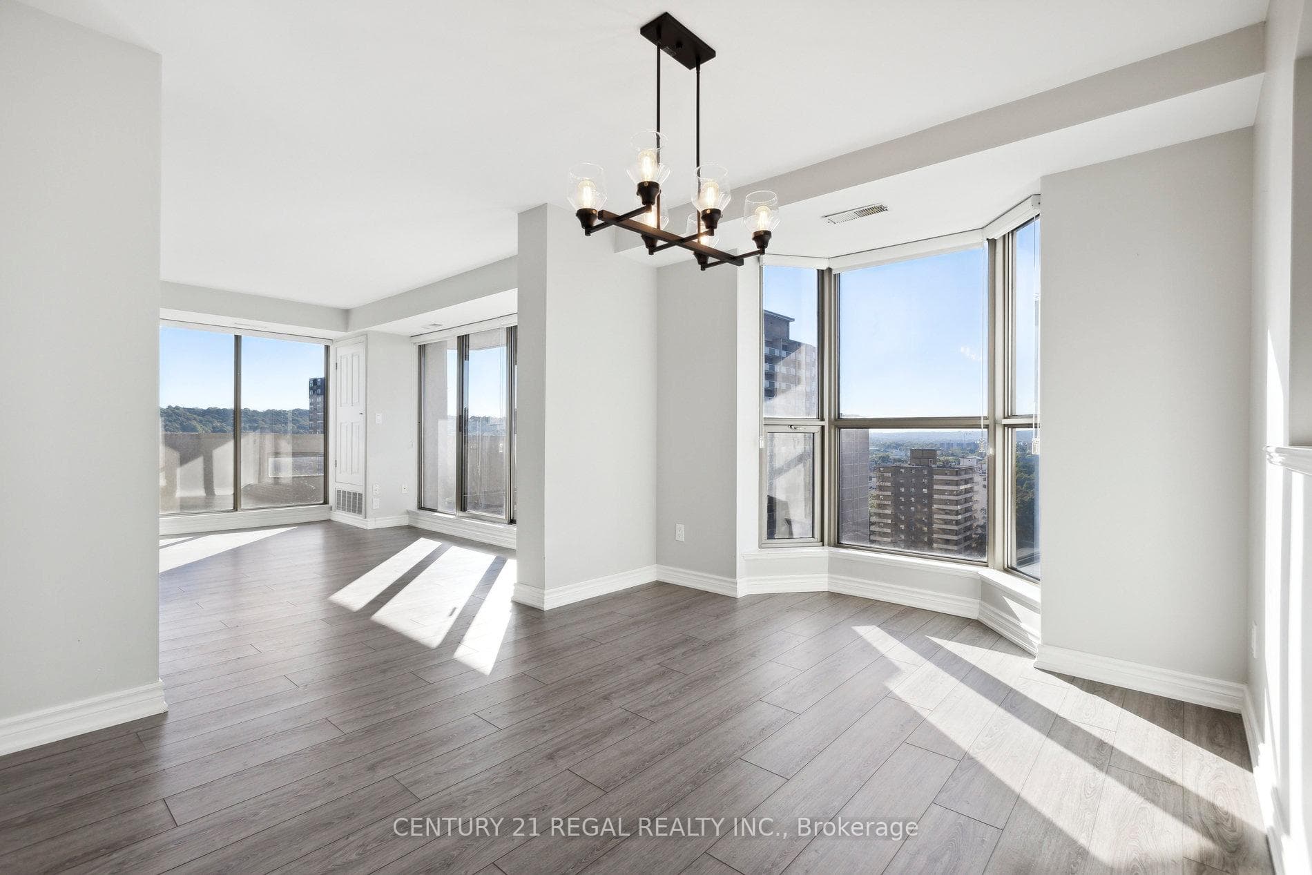67 Caroline Street Unit 1603 photo 23