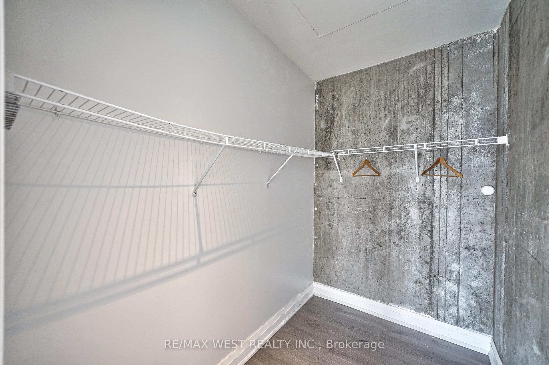 224 King Street Unit 3702 photo 14