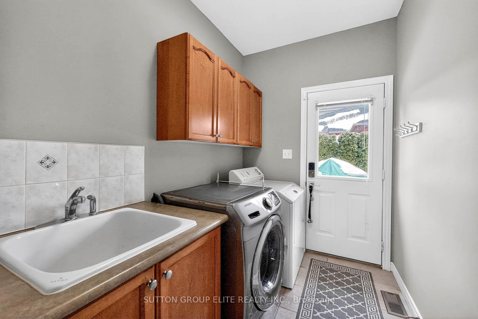 11 Elderberry Lane photo 26