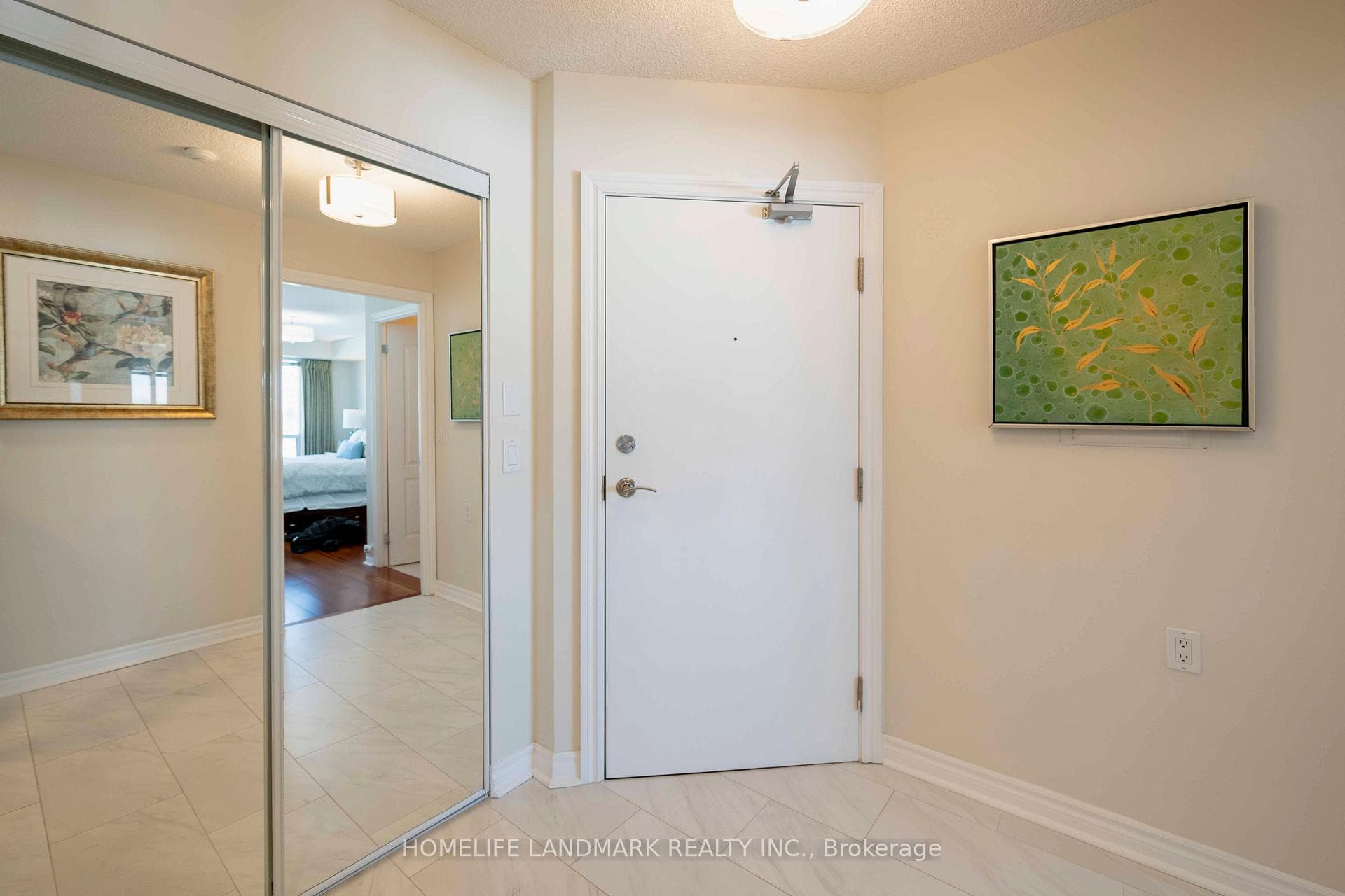 1030 Sheppard Avenue Unit 303 photo 3