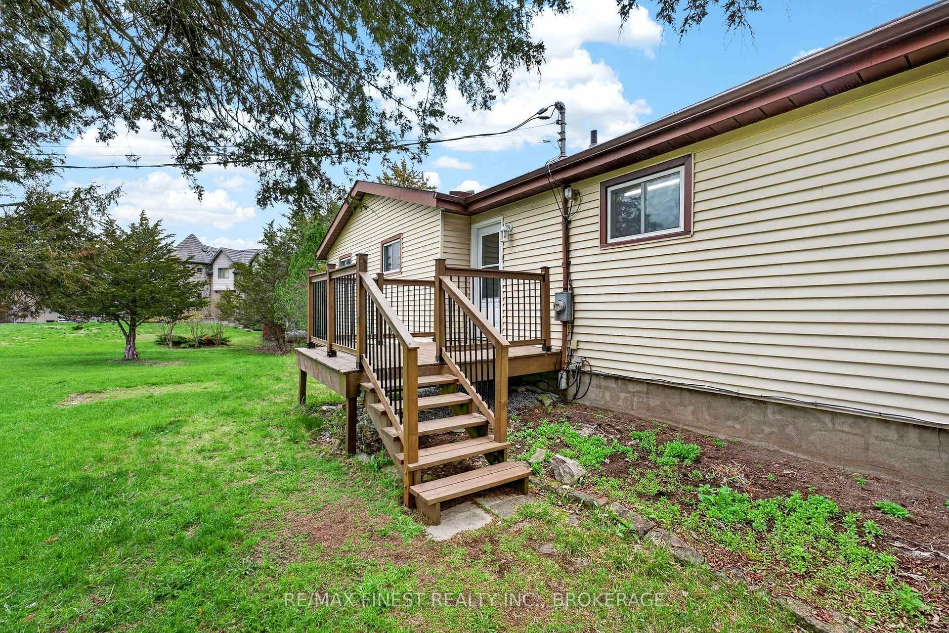 8 Sunrise Court photo 29