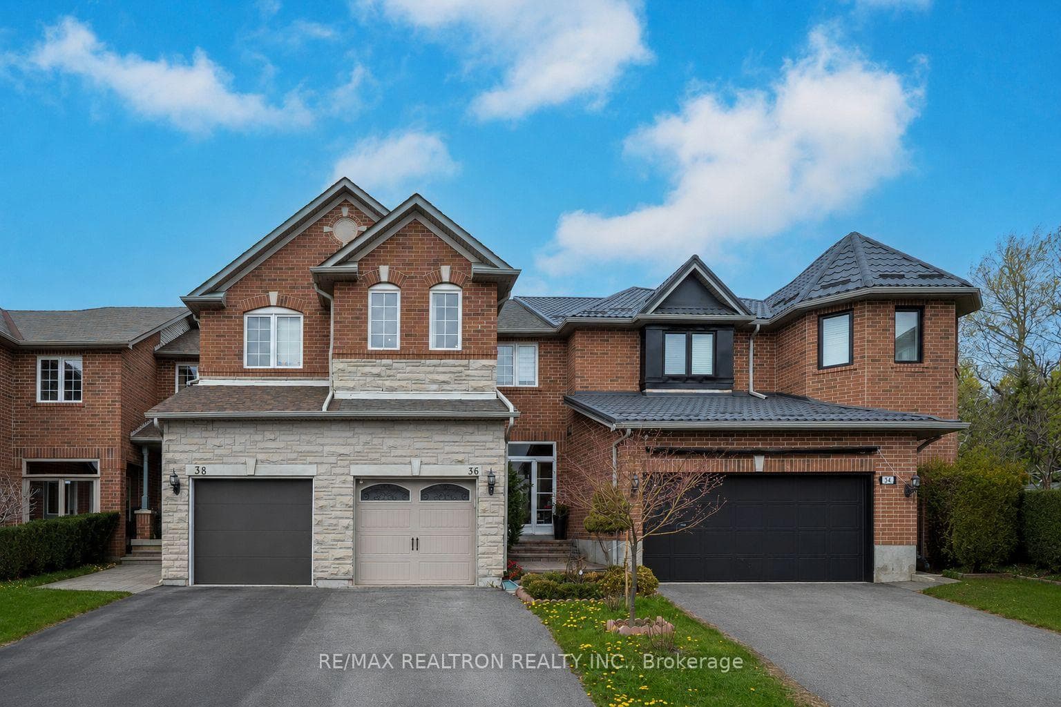 36 Edgemont Court photo 1