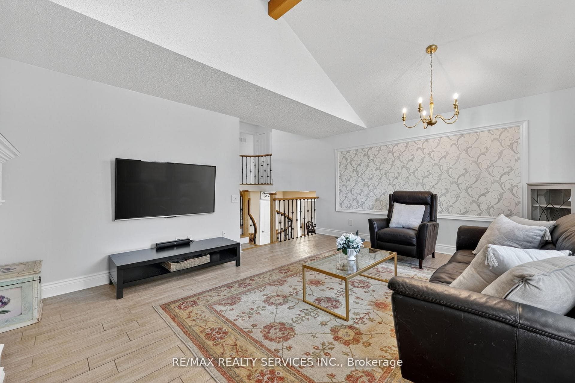 150 Royal Valley Drive photo 19