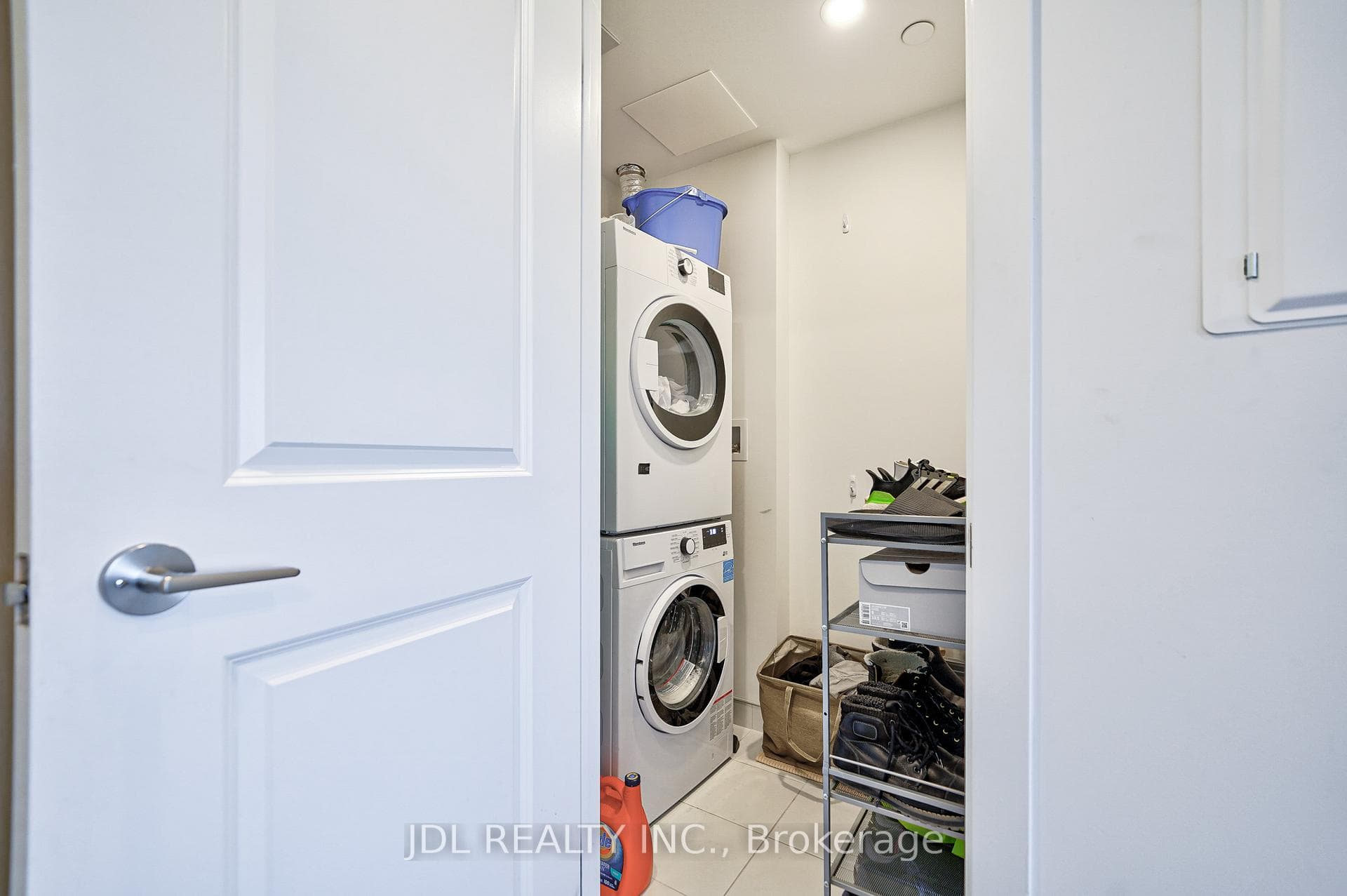 395 Bloor Street Unit 1608 photo 18