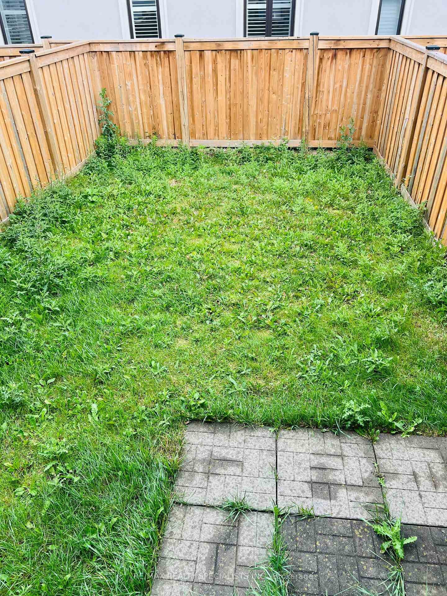 49 Doris Pawley Crescent photo 26