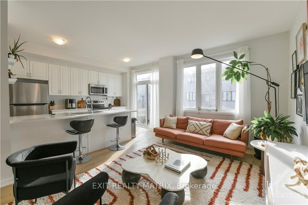 752 CASHMERE Terrace photo 4