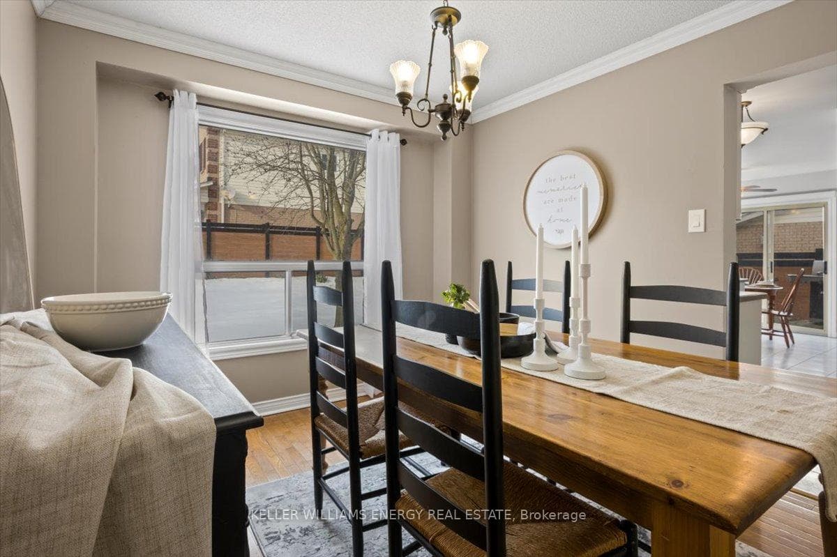2 Resnik Drive photo 5