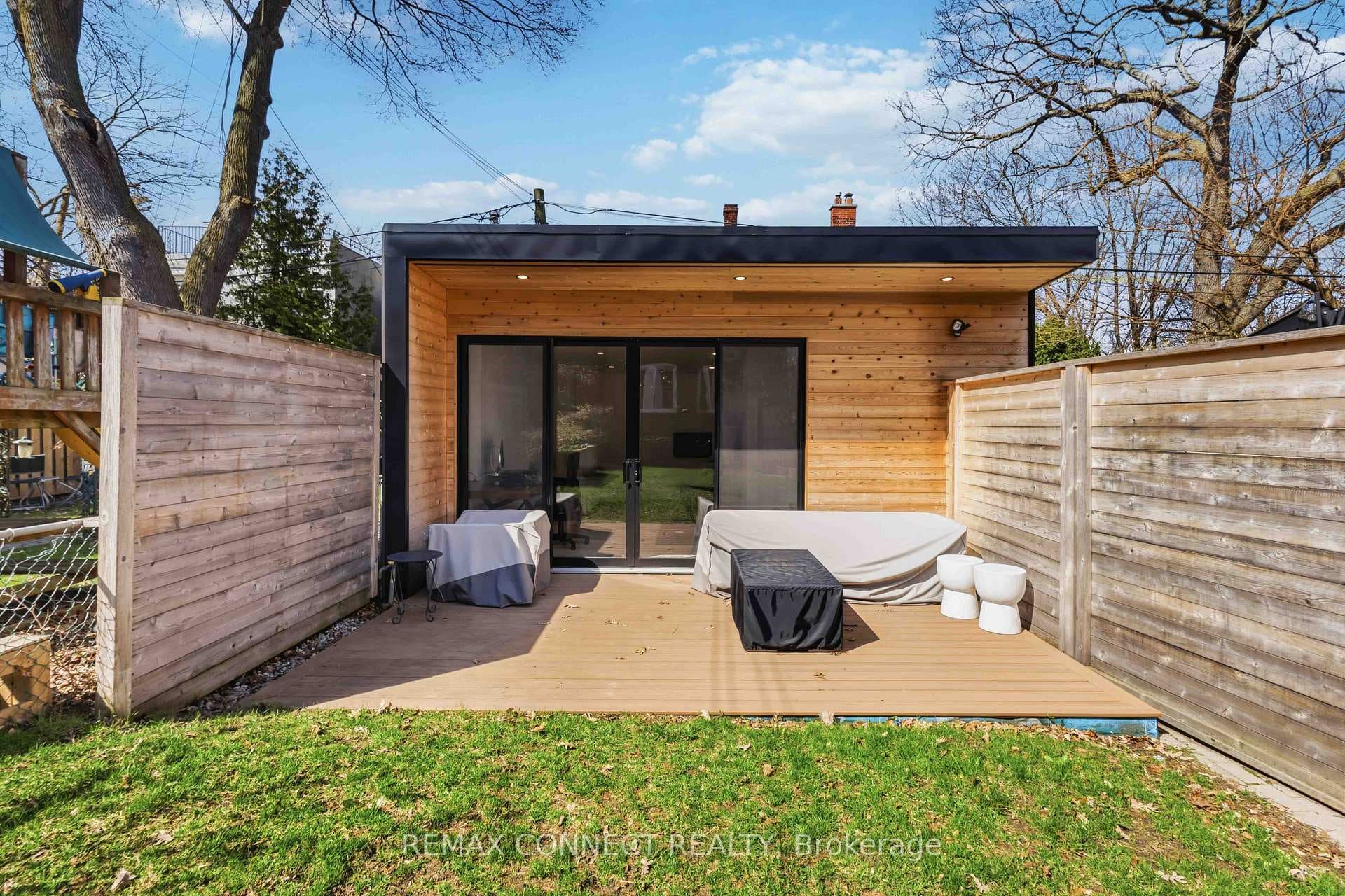 68 Hopedale Avenue photo 30