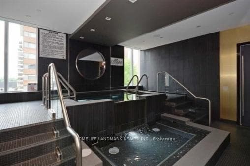 32 Davenport Road Unit 1308 photo 22