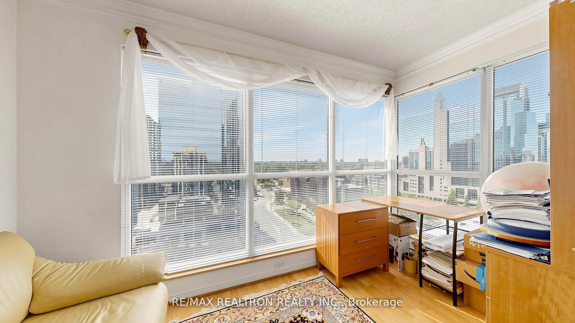 18 Hollywood Avenue Unit 1707 photo 16