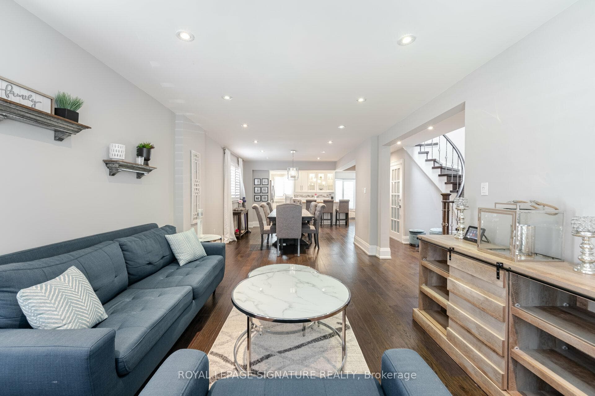 5963 Grossbeak Drive photo 6