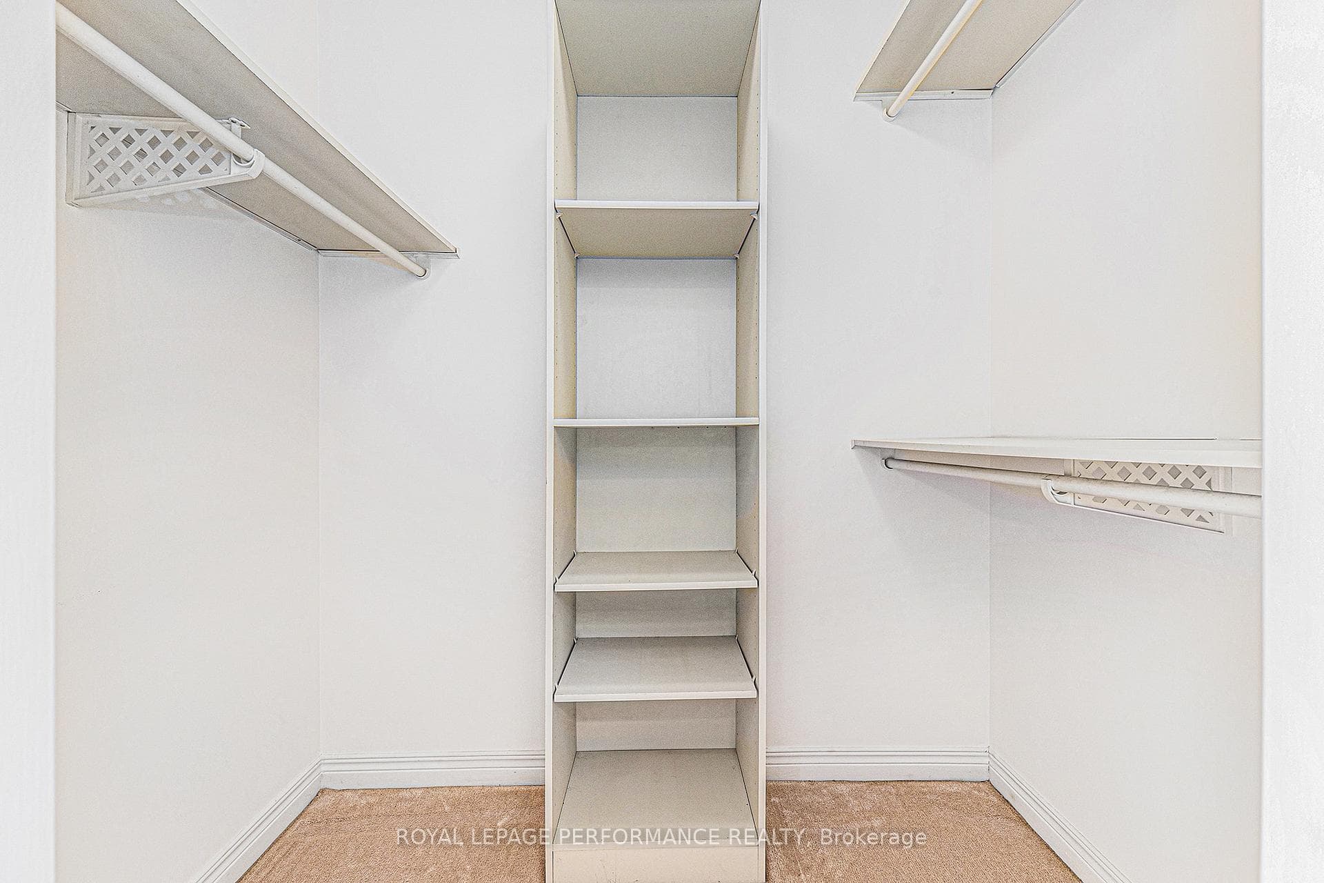 53 Zokol Crescent photo 20