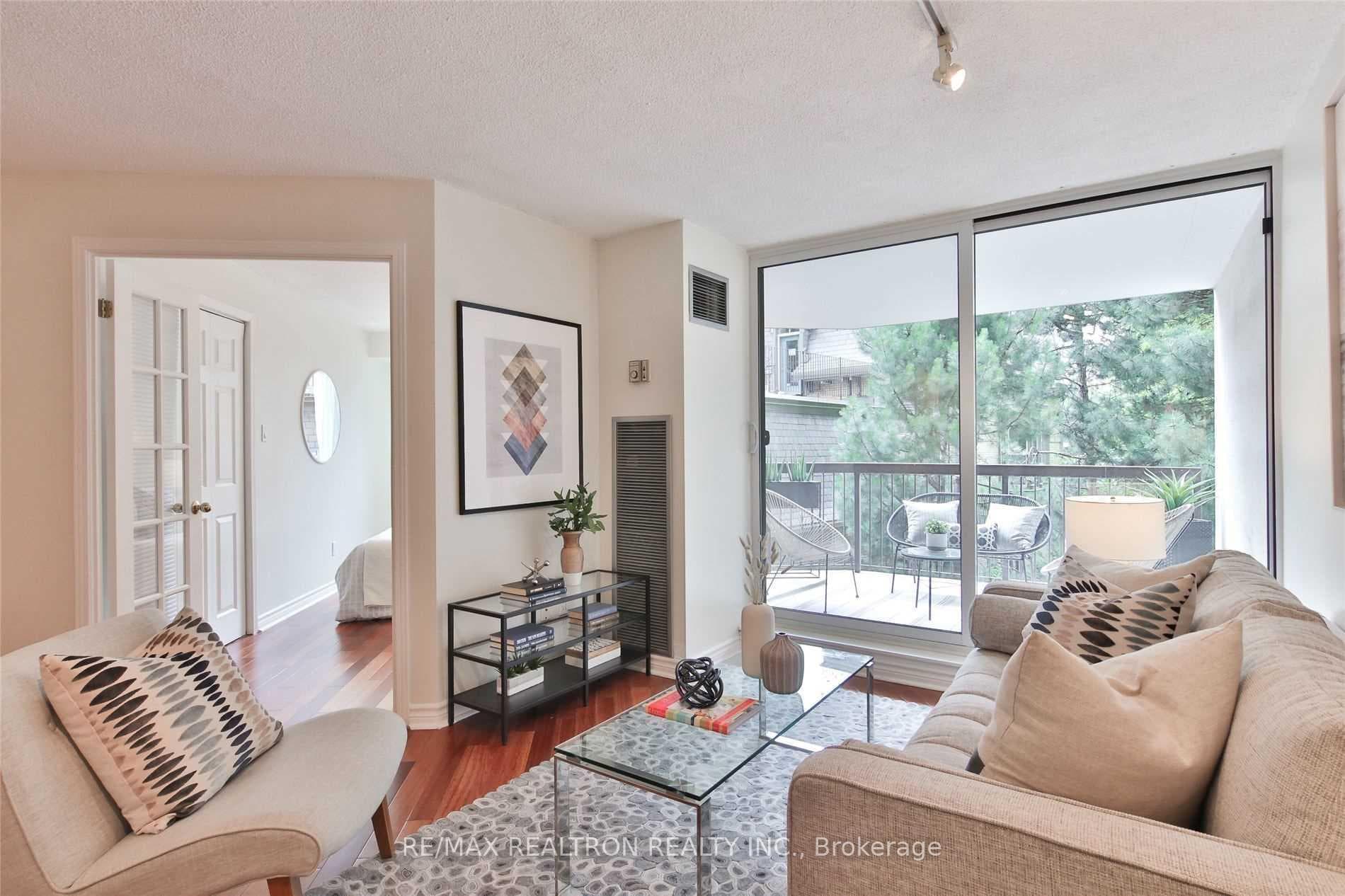 77 Maitland Place Unit 326 photo 7