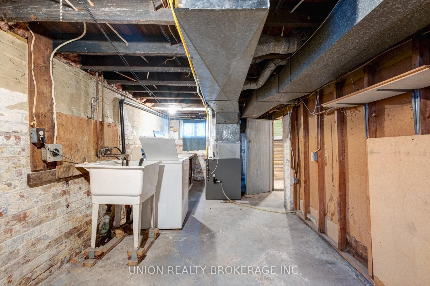 354 Cedarvale Avenue photo 13