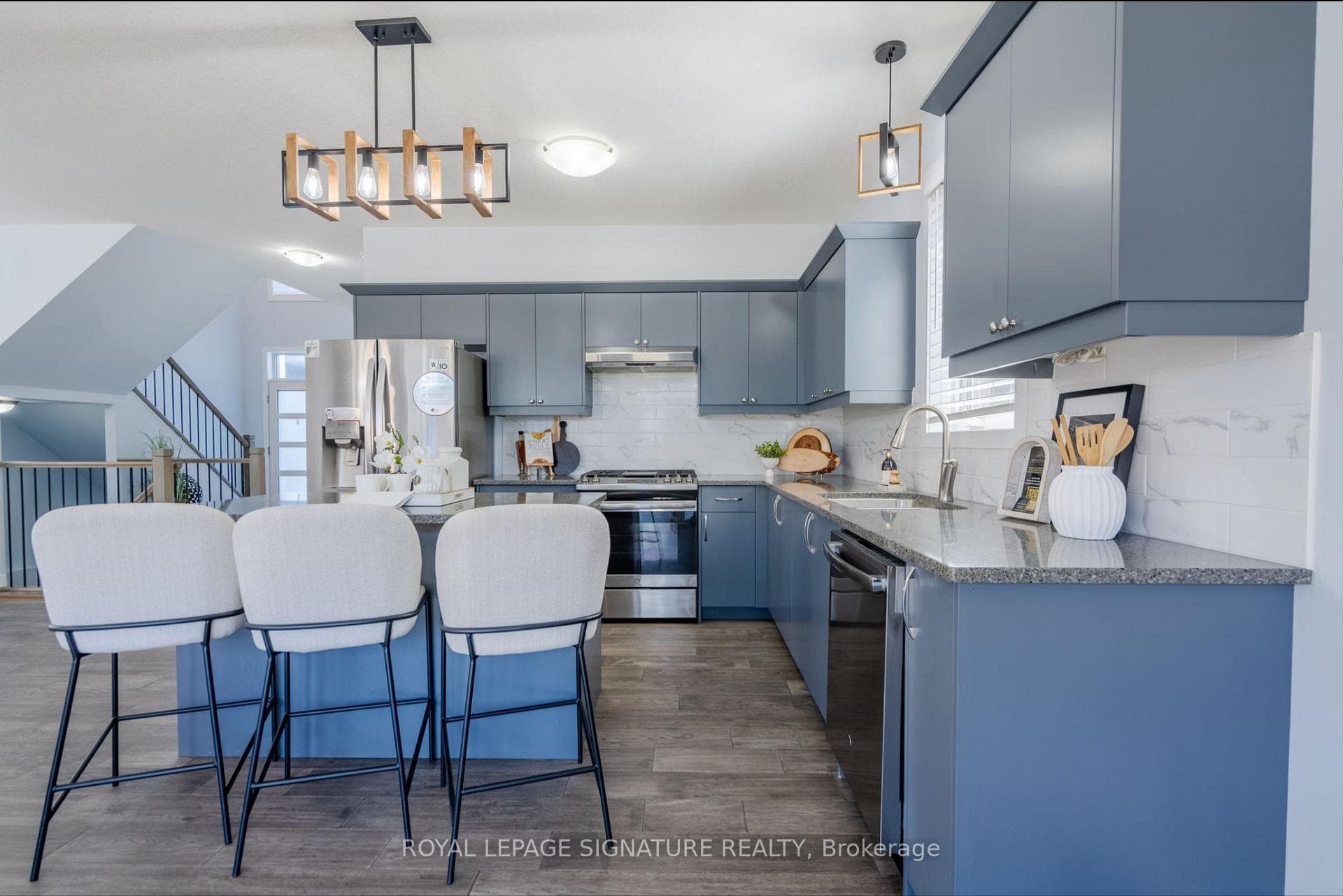 1296 Twilite Boulevard photo 11