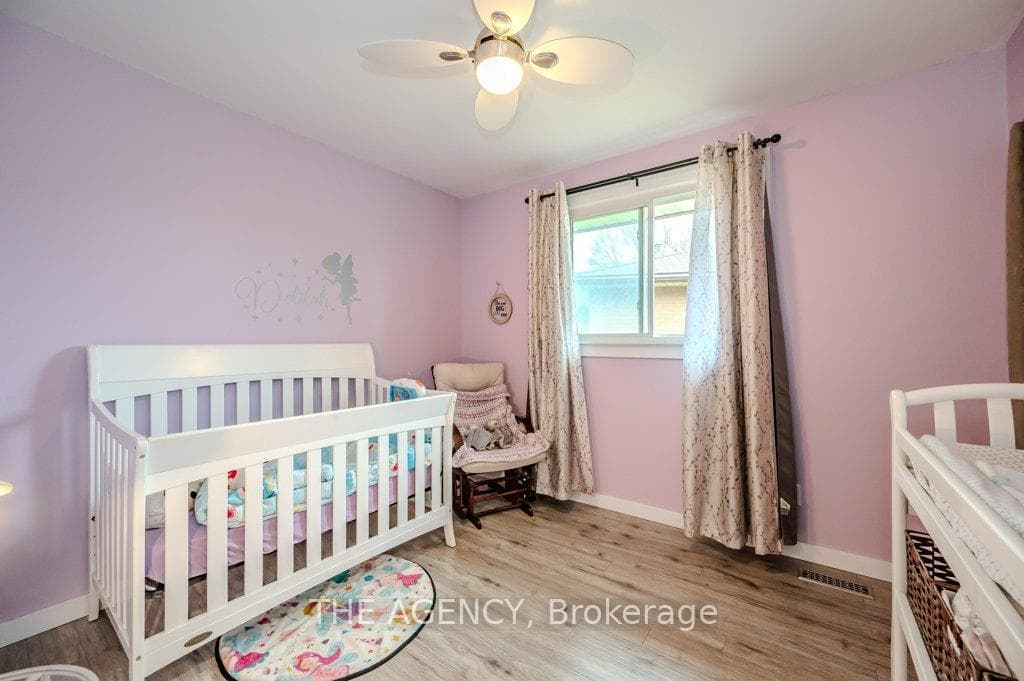 22 Brookside Crescent photo 20