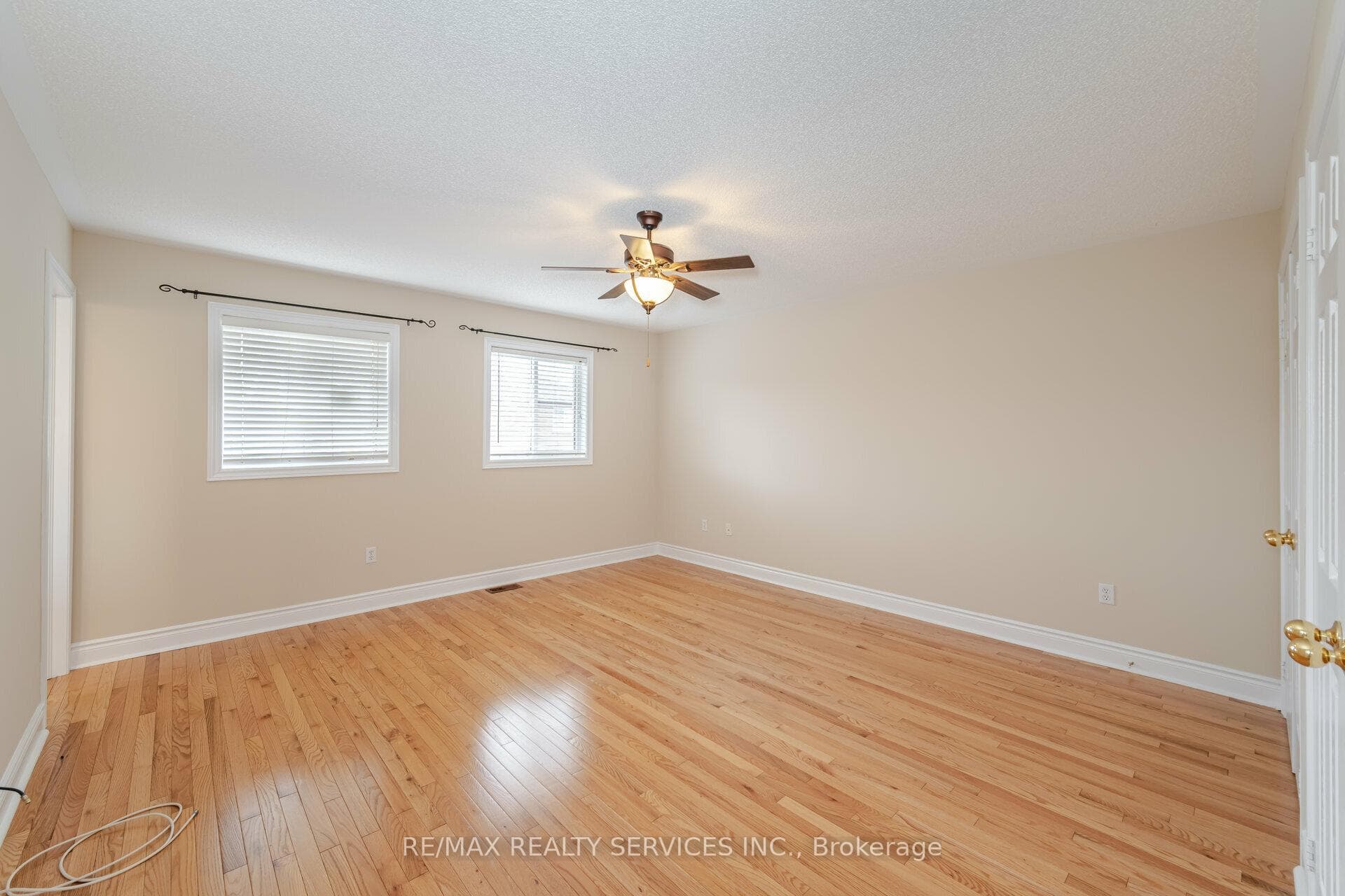 12 Maple Beach Crescent photo 14