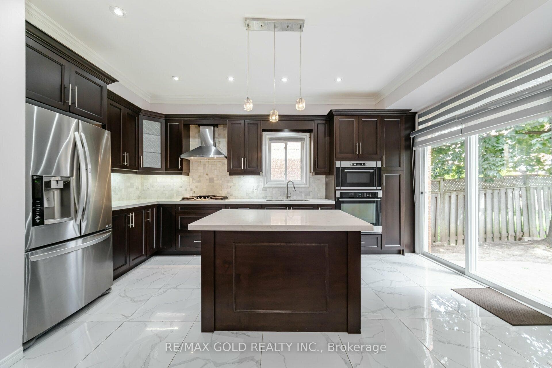 69 Softneedle Avenue photo 3