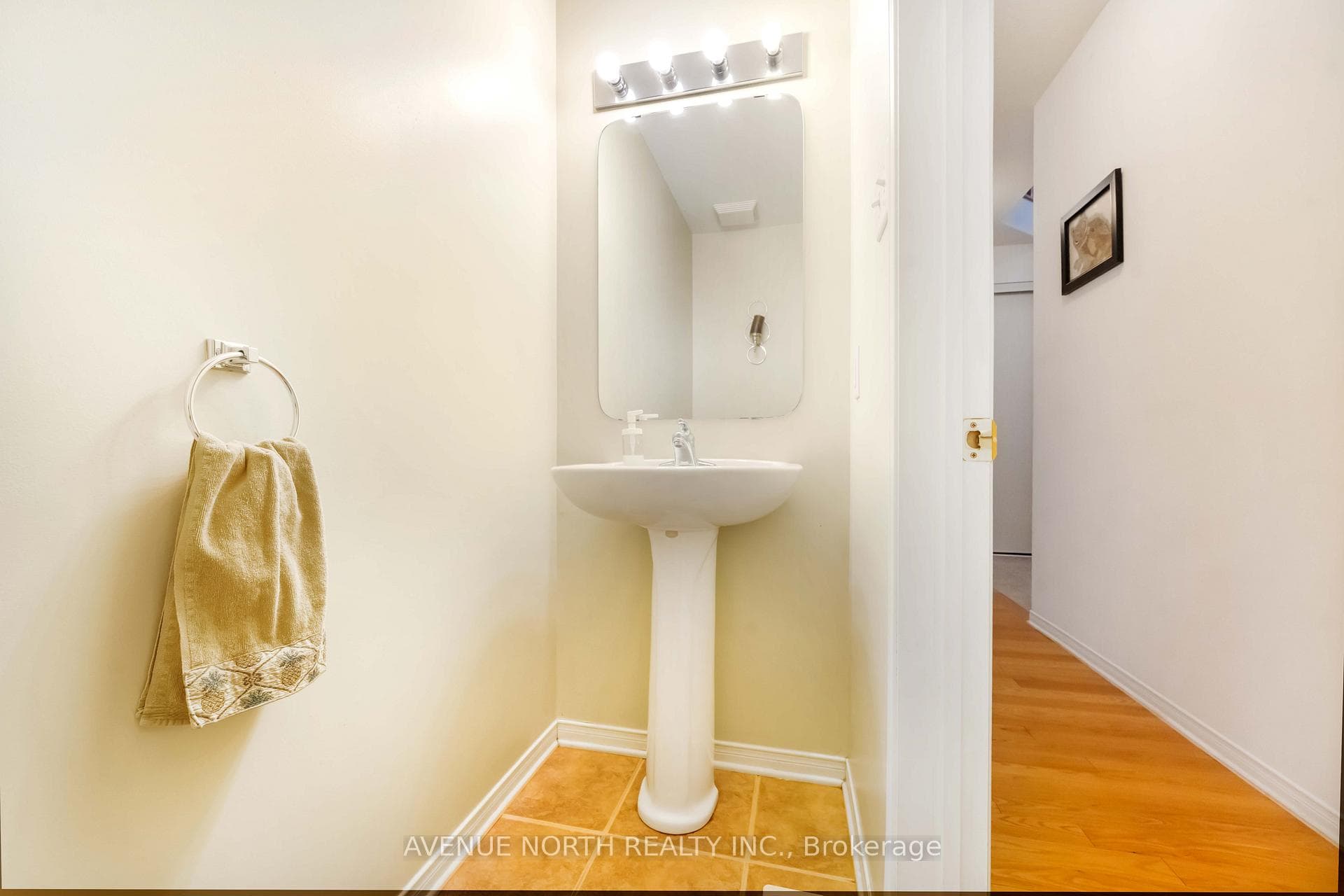 23 Hearthstone Place photo 14