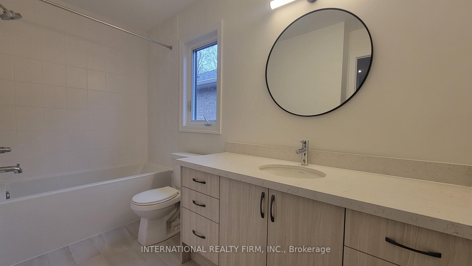 143 Northglen Boulevard photo 23