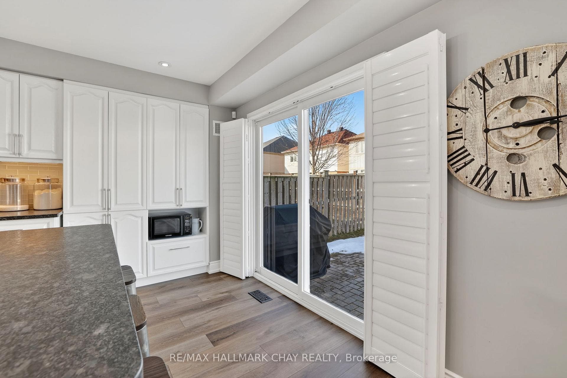 20 Burwell Street photo 11