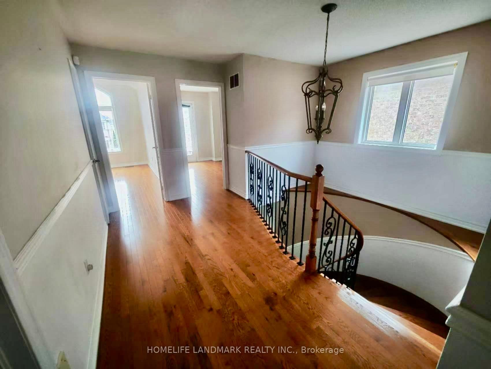 40 Ozner Crescent photo 14