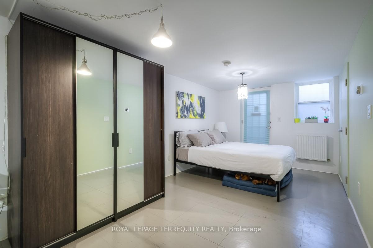 26A Scarlett Road Unit BSMT photo 12