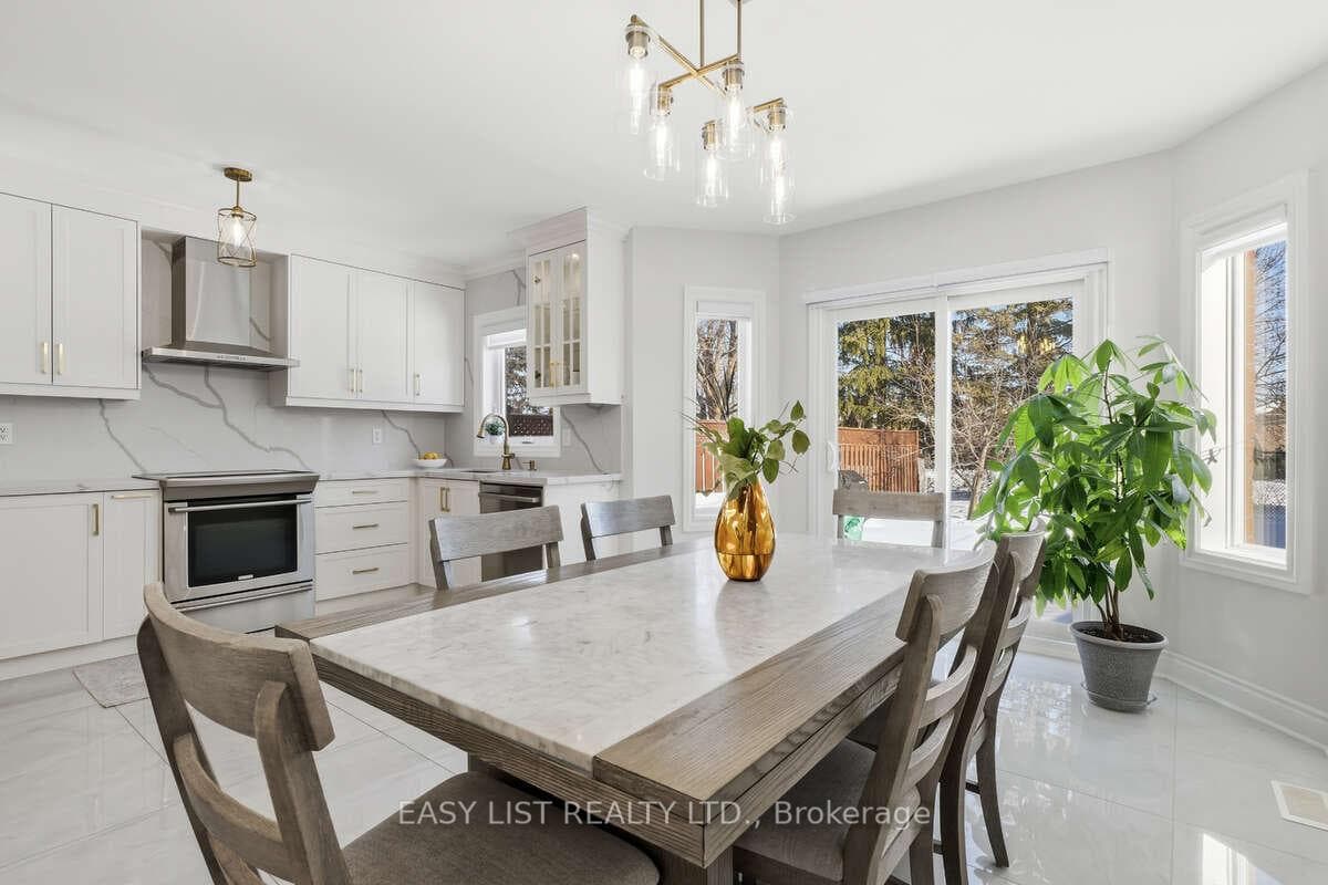 15 Coolspring Crescent photo 13