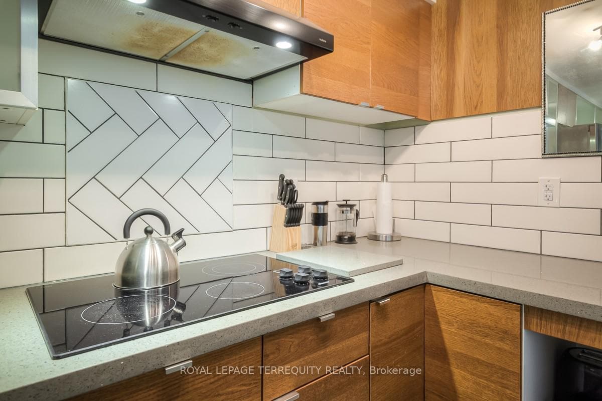 26A Scarlett Road Unit BSMT photo 10
