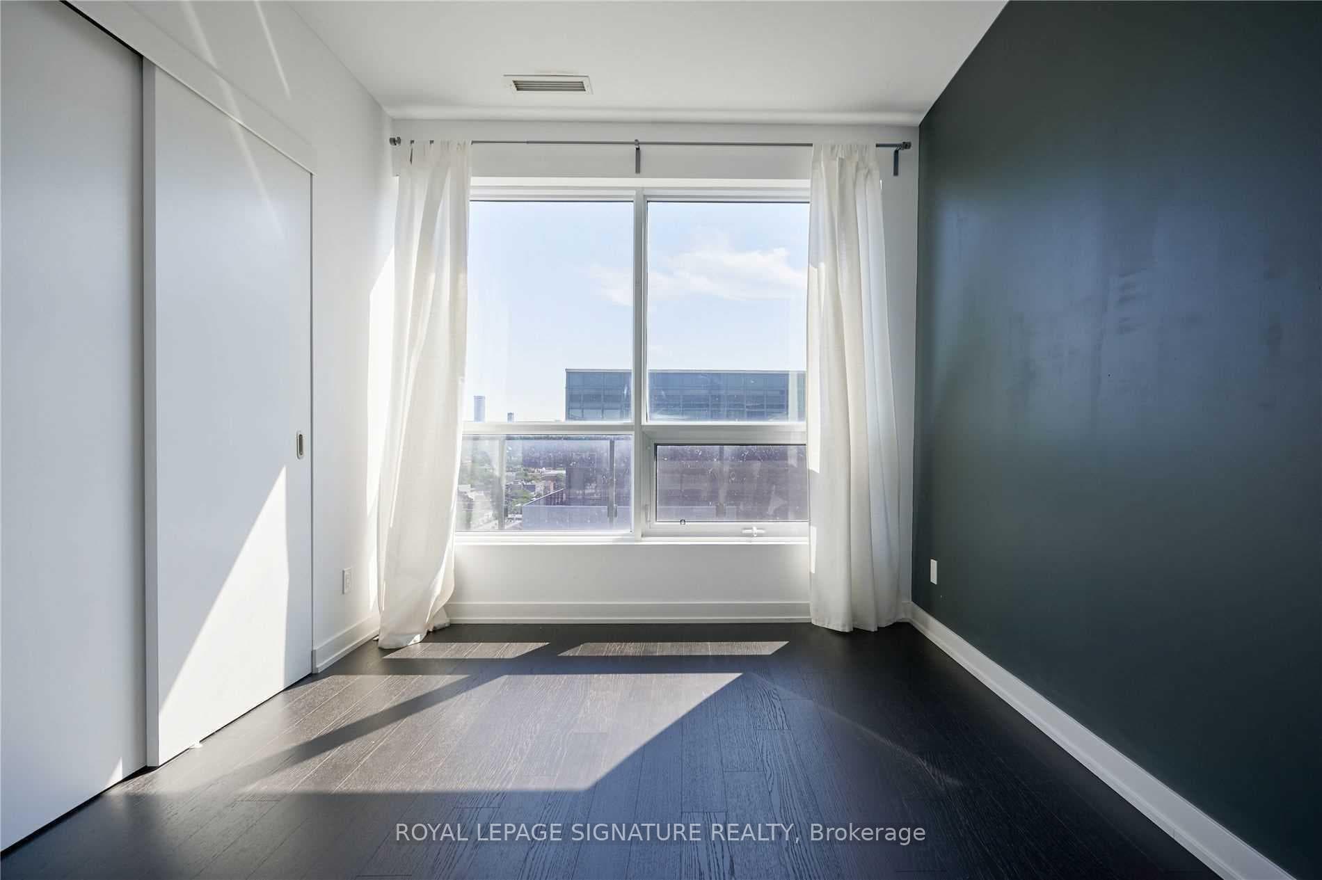 1030 King Street Unit Ph19 photo 28