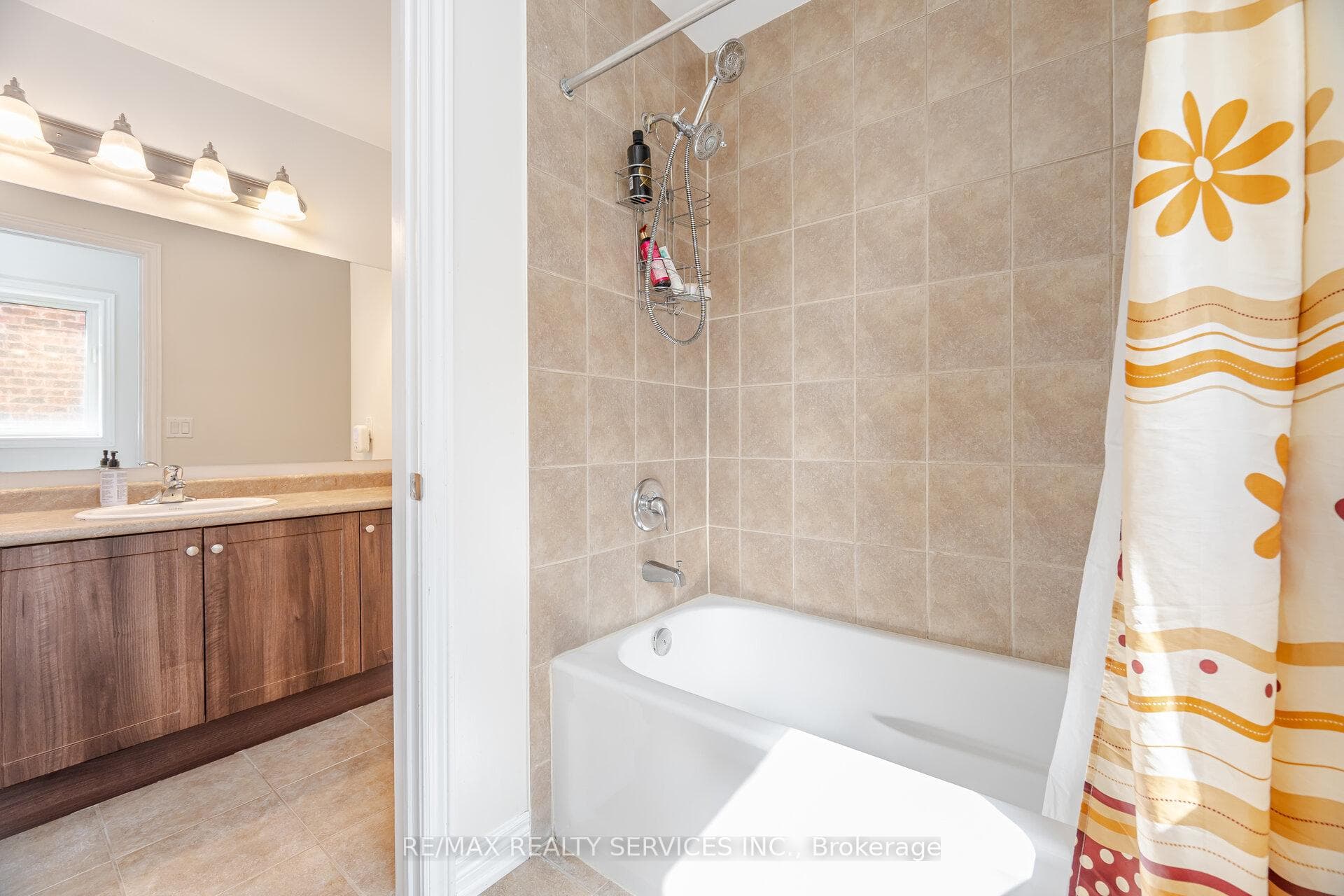 210 Learmont Avenue photo 30