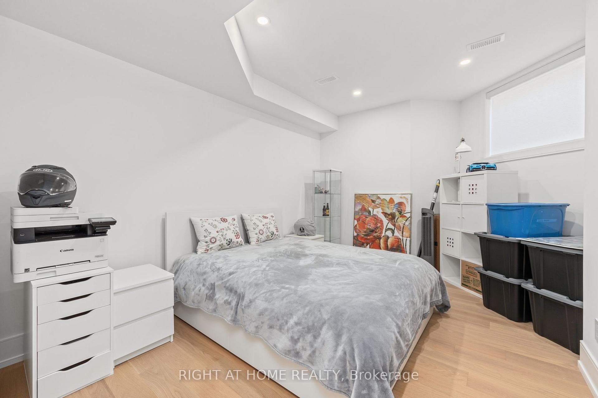 33 Thorndale Avenue photo 44