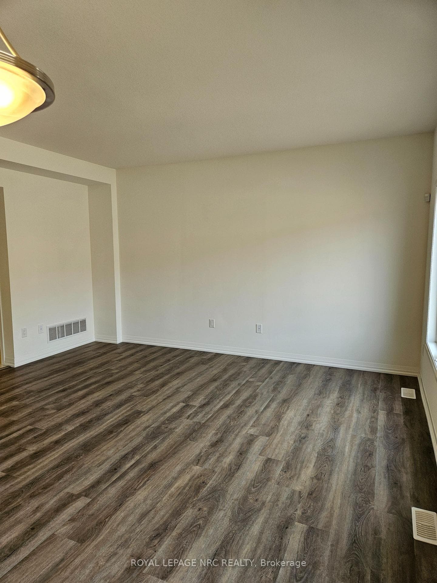 50 Samuel Avenue photo 11