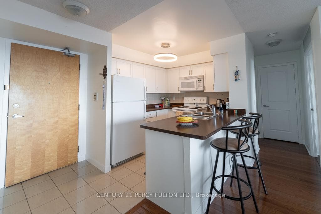 4968 Yonge Street Unit 3203 photo 7