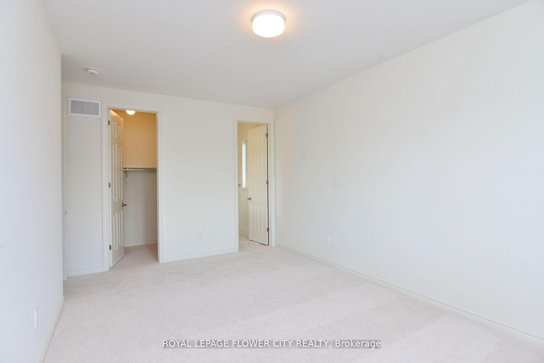 3 Bellflower Crescent photo 15