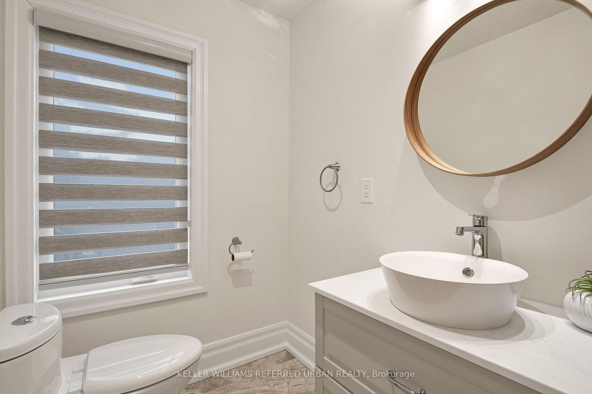 290 Empress Avenue photo 27