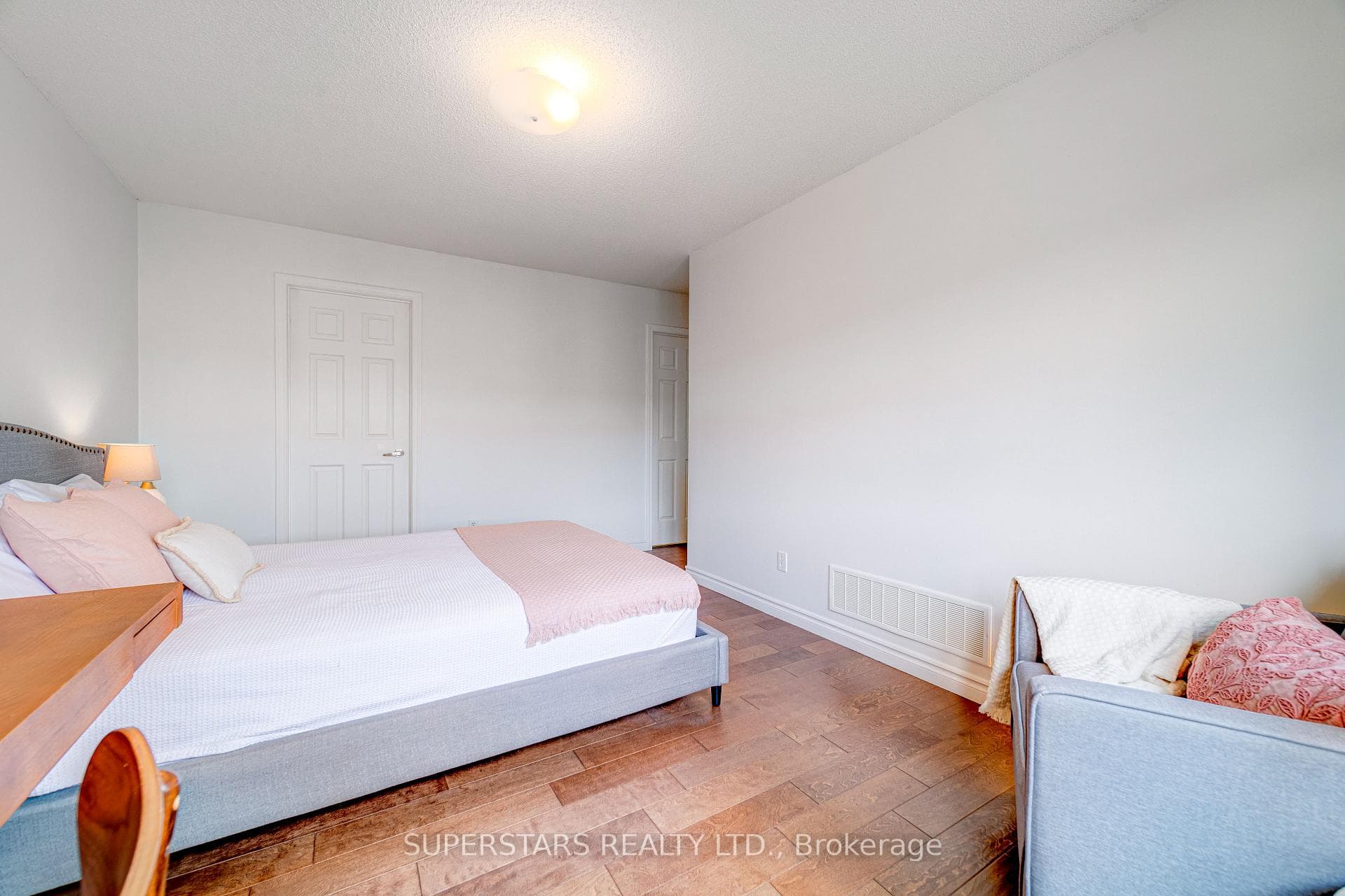 10 Cox Boulevard Unit 27 photo 35