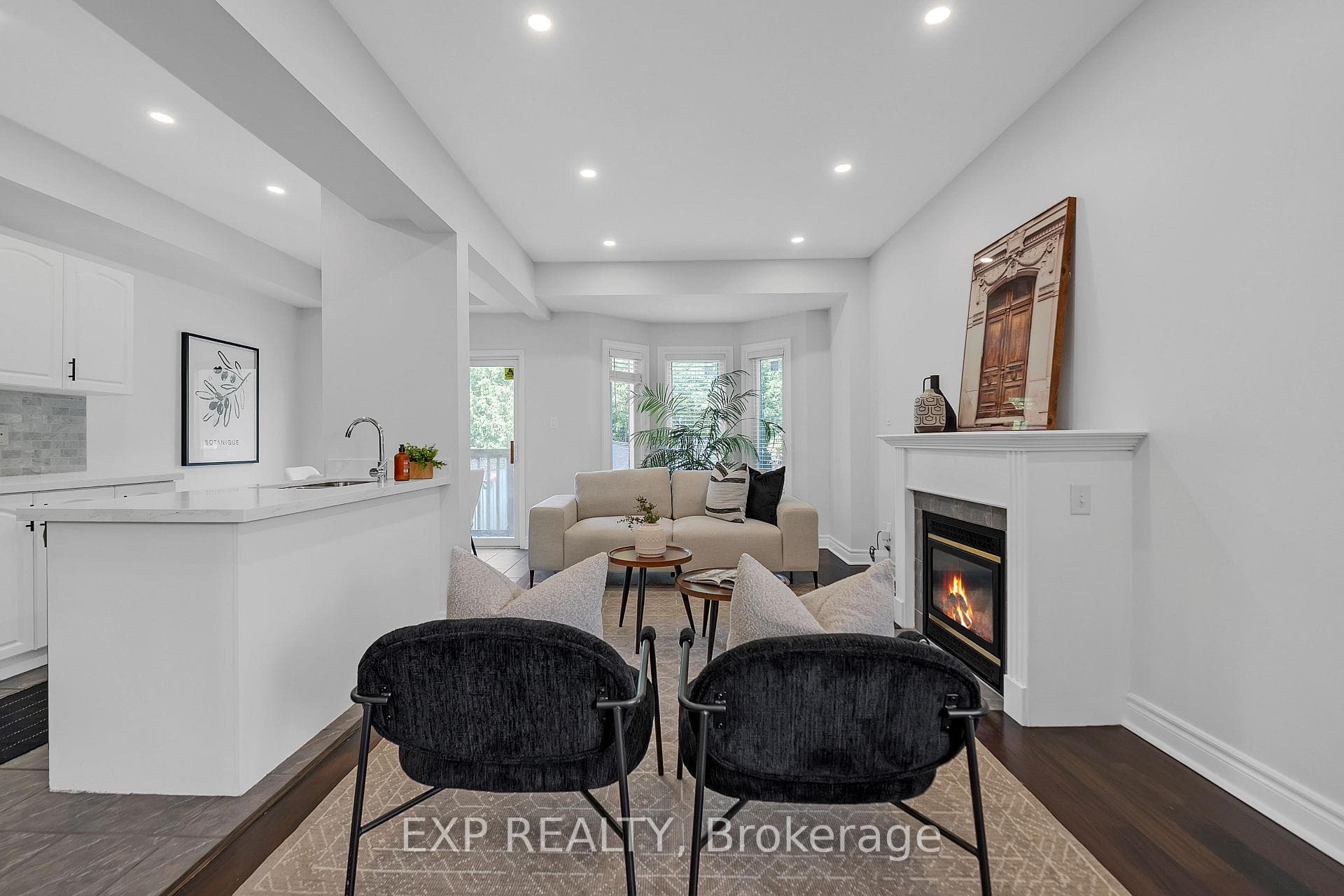 212 Shadow Place photo 7
